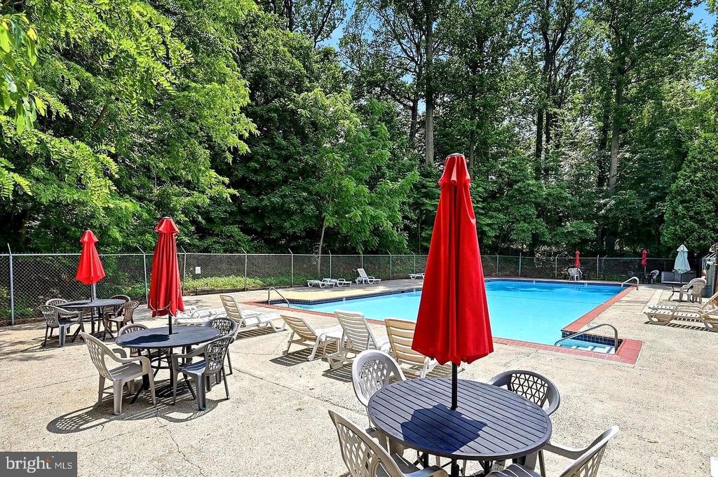 400 GLENDALE RD #F30, HAVERTOWN, PA 19083 — photo 3