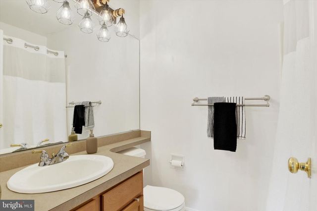 305 SADDLE RIDGE CT, Harrisburg, PA 17110