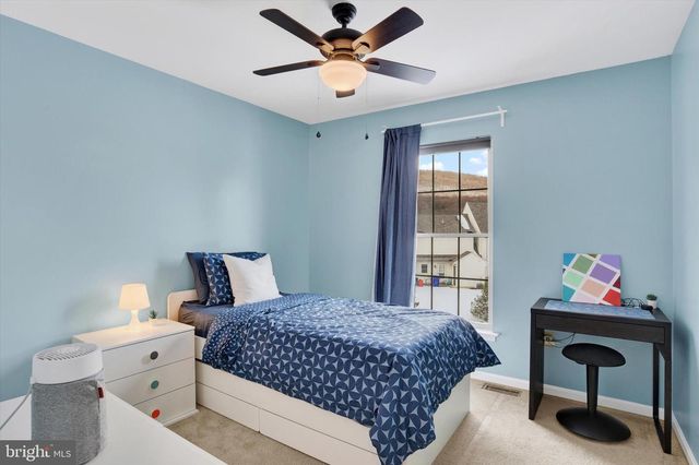 305 SADDLE RIDGE CT, Harrisburg, PA 17110