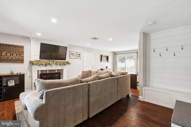 9 WHITELY RD, Downingtown, PA 19335