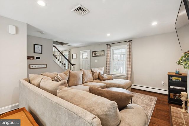 9 WHITELY RD, Downingtown, PA 19335