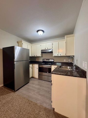 944 N Storer Avenue 18, Fayetteville, AR 72701