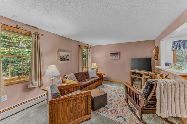 22 Wildwood Drive, Campton, NH 03223