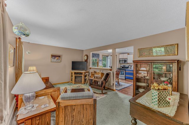 22 Wildwood Drive, Campton, NH 03223