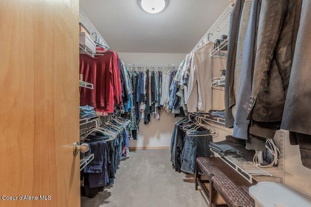 11413 N Summit Loop, Hauser, ID 83854