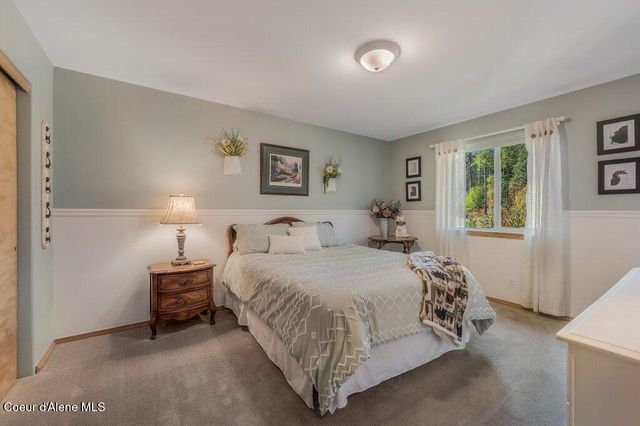 11413 N Summit Loop, Hauser, ID 83854