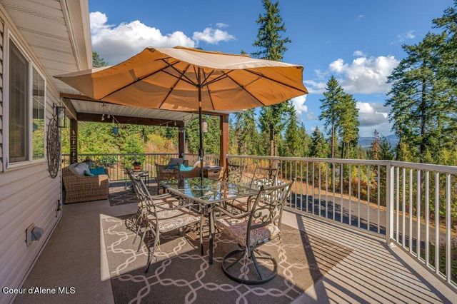 11413 N Summit Loop, Hauser, ID 83854