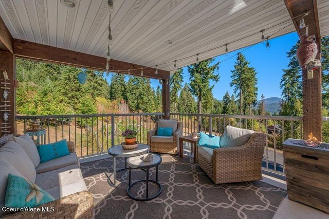 11413 N Summit Loop, Hauser, ID 83854