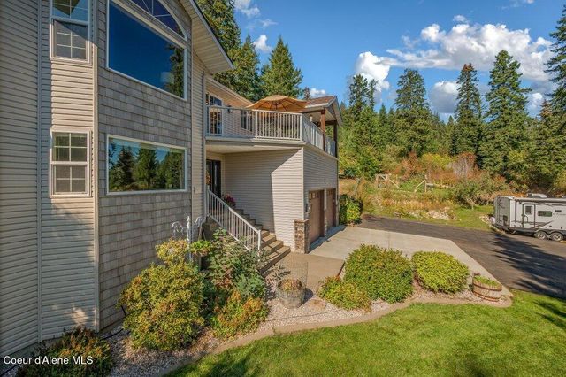 11413 N Summit Loop, Hauser, ID 83854