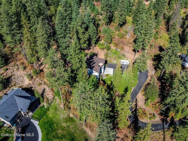 11413 N Summit Loop, Hauser, ID 83854
