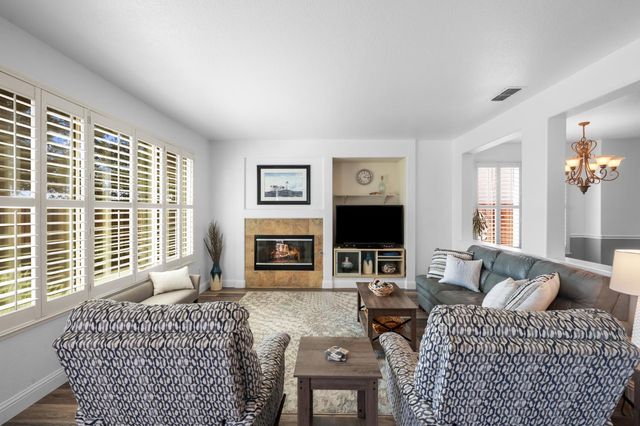 2604 Snowy Egret Way, Elk Grove, CA 95757