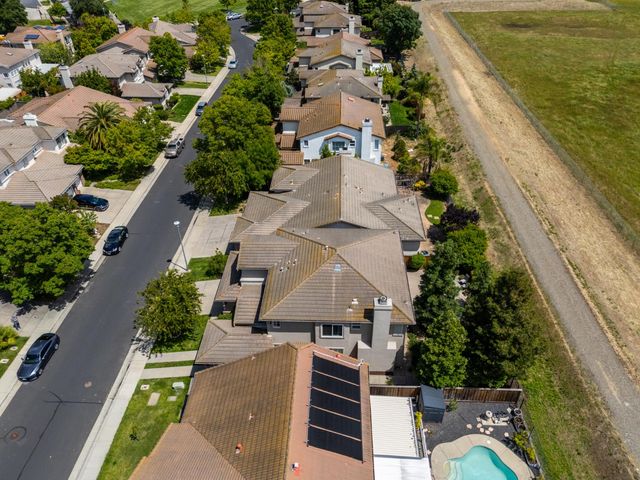 2604 Snowy Egret Way, Elk Grove, CA 95757
