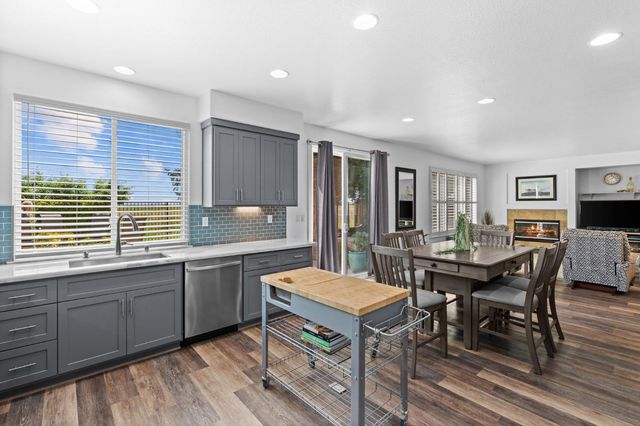 2604 Snowy Egret Way, Elk Grove, CA 95757