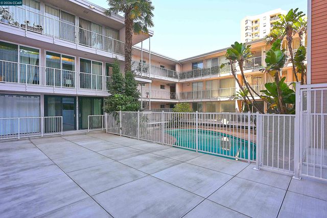 1425 Lakeside Drive 101, Oakland, CA 94612