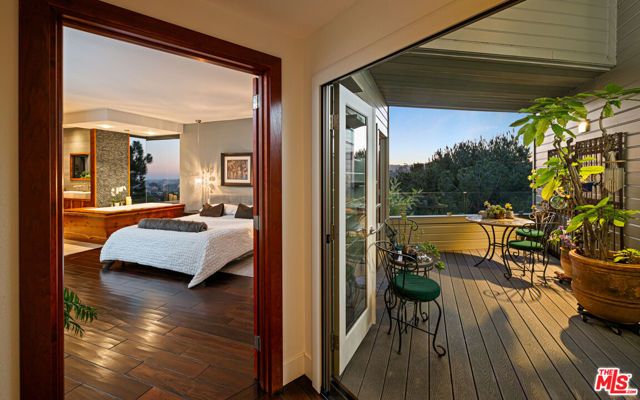 5677 Spreading Oak Drive, Los Angeles, CA 90068