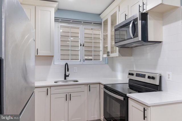 104 MAPLE AVE, Chestertown, MD 21620