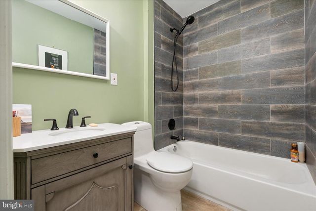 104 MAPLE AVE, Chestertown, MD 21620