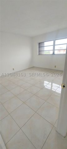 200 NE 12th Ave 3E, Hallandale Beach, FL 33009