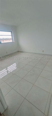 200 NE 12th Ave 3E, Hallandale Beach, FL 33009
