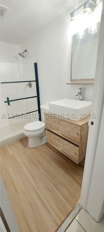 200 NE 12th Ave 3E, Hallandale Beach, FL 33009