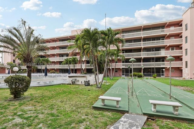 200 NE 12th Ave 3E, Hallandale Beach, FL 33009