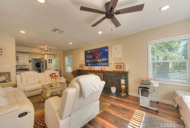 2803 Ladera Road, San Bernardino, CA 92405