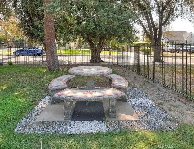 2803 Ladera Road, San Bernardino, CA 92405