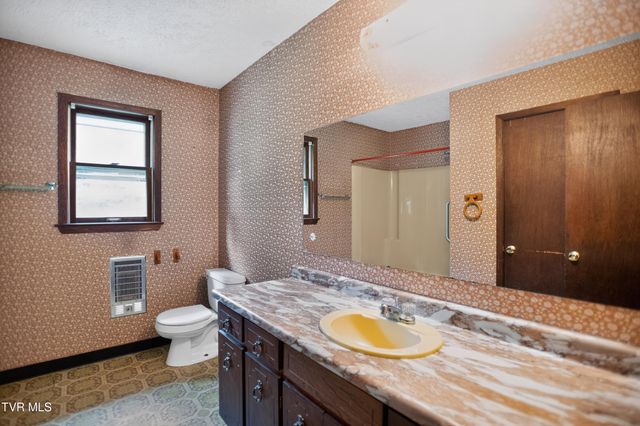 105 Popular Grove Road, Elizabethton, TN 37643