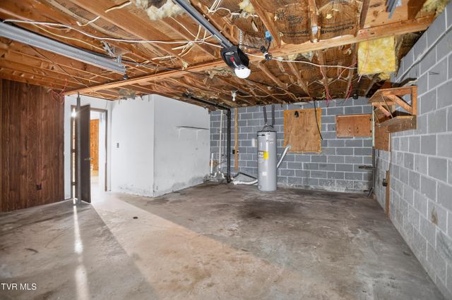 105 Popular Grove Road, Elizabethton, TN 37643