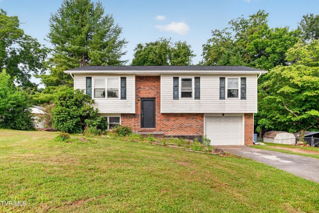 105 Popular Grove Road, Elizabethton, TN 37643