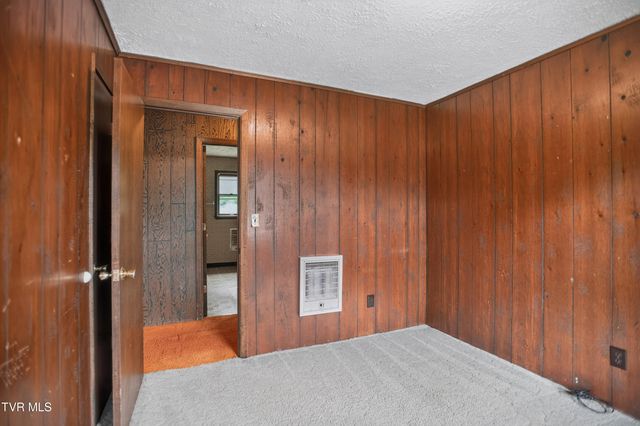 105 Popular Grove Road, Elizabethton, TN 37643