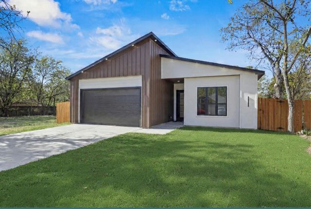 726 Pangburn, Grand Prairie, TX 75051