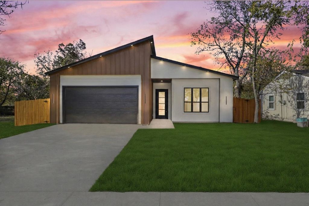 726 Pangburn, Grand Prairie, TX 75051