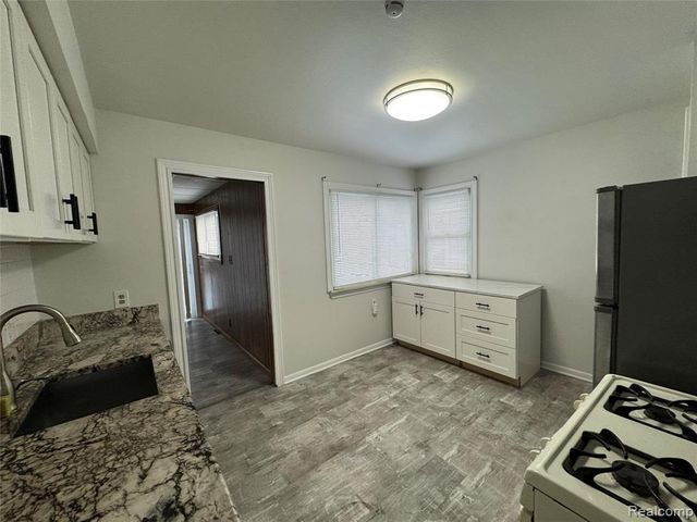 28455 Rush Street, Garden City, MI 48135