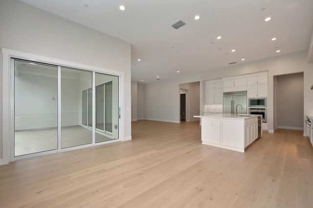 1047 Lassen Peak Dr, El Dorado Hills, CA 95762