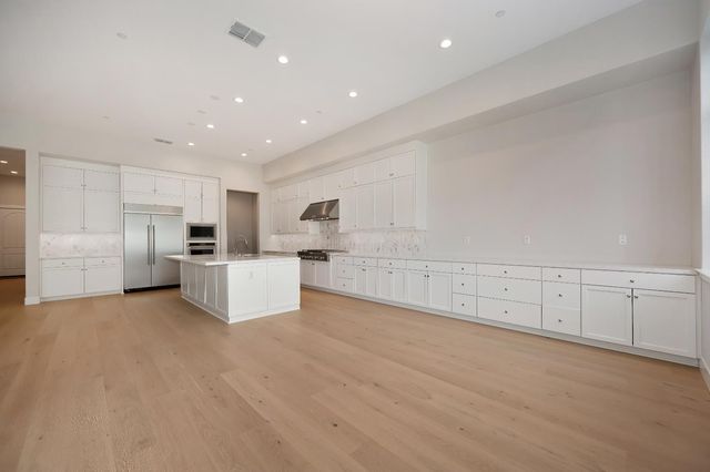 1047 Lassen Peak Dr, El Dorado Hills, CA 95762