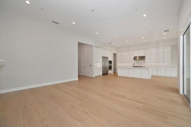 1047 Lassen Peak Dr, El Dorado Hills, CA 95762