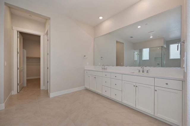 1047 Lassen Peak Dr, El Dorado Hills, CA 95762