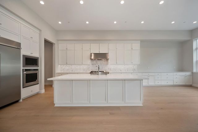 1047 Lassen Peak Dr, El Dorado Hills, CA 95762