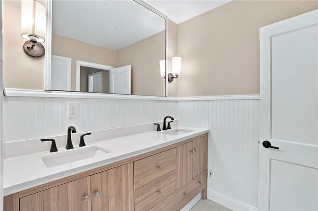 26 Providence Avenue, East Providence, RI 02915