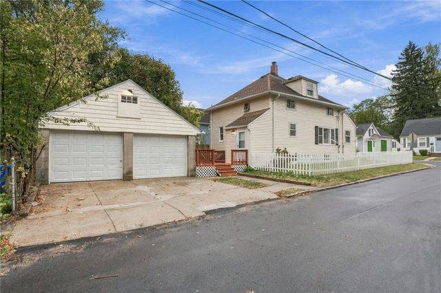 26 Providence Avenue, East Providence, RI 02915