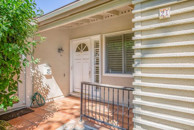 2 Via Castilla E, Laguna Woods, CA 92637