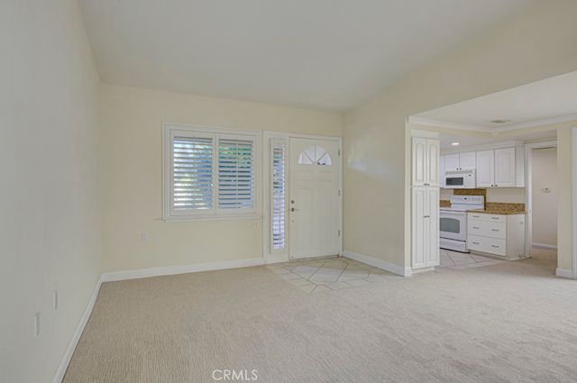 2 Via Castilla E, Laguna Woods, CA 92637