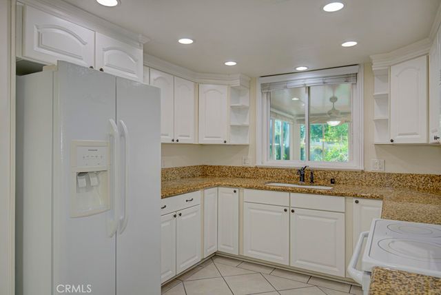 2 Via Castilla E, Laguna Woods, CA 92637