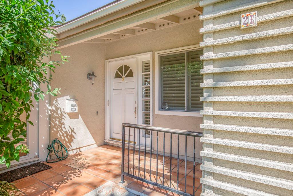 2 Via Castilla E, Laguna Woods, CA 92637 — photo 2