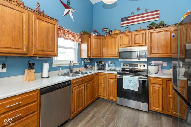 52 Grassy Drive, Whiteland, IN 46184