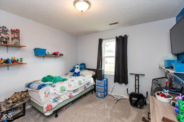 52 Grassy Drive, Whiteland, IN 46184