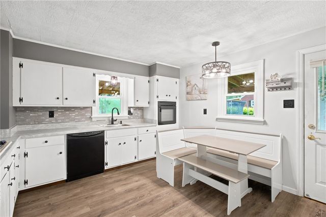 650 Mcclane Farm Rd, Chartiers, PA 15301