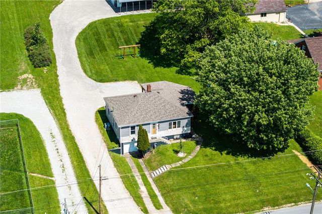 650 Mcclane Farm Rd, Chartiers, PA 15301