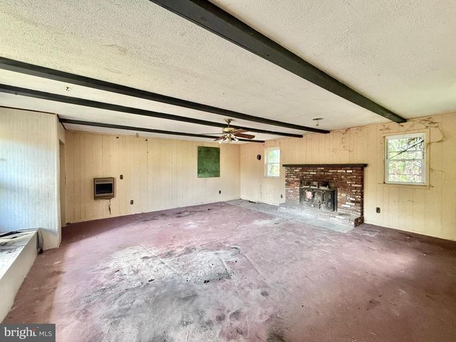 684 ROUTE 40, Elmer, NJ 08318